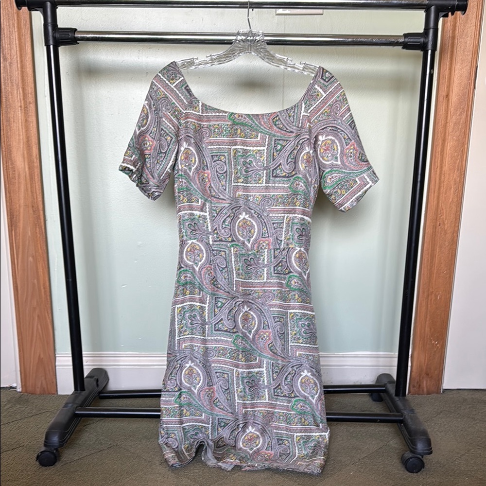 Elegant Paisley Print Dress